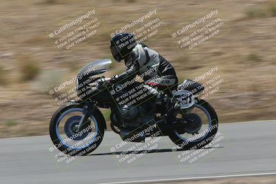 media/Apr-20-2025-AHRMA (Sun) [[393a79c373]]/Race/Group 5/Turn 4b/